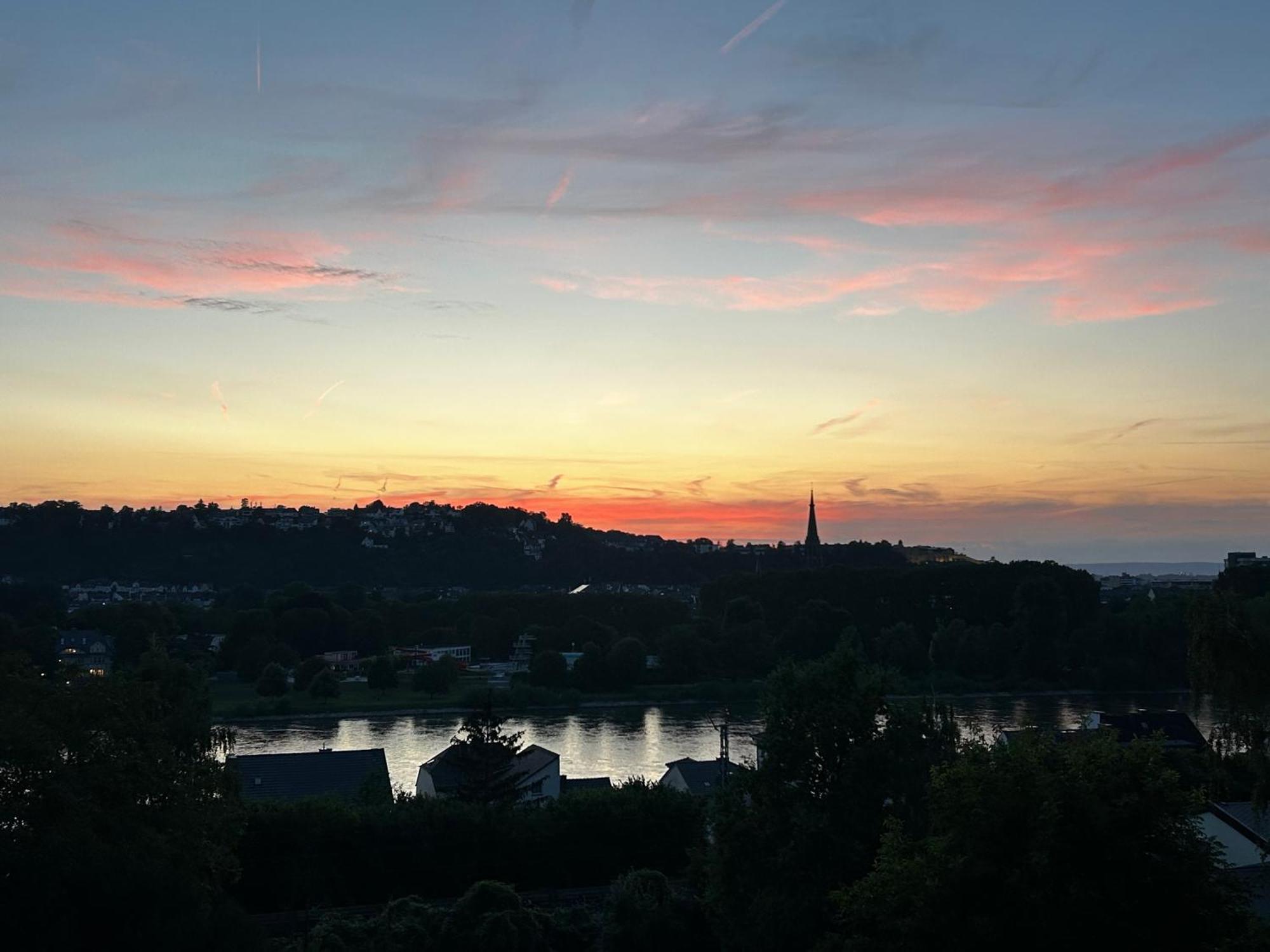 The Climb Apartment Koblenz  Bagian luar foto